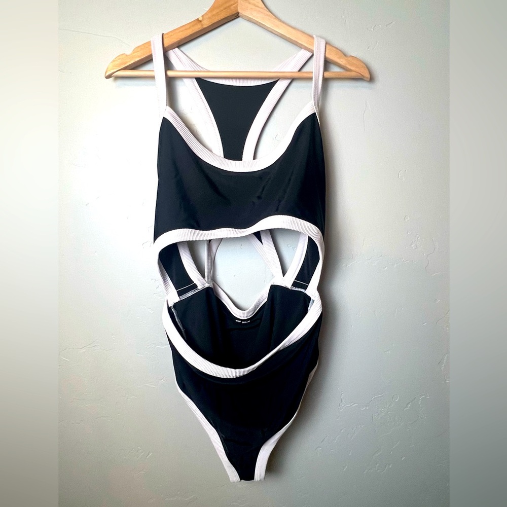 aerie One-Piece Full-Coverage Cut-Out Swimsuit Size XL